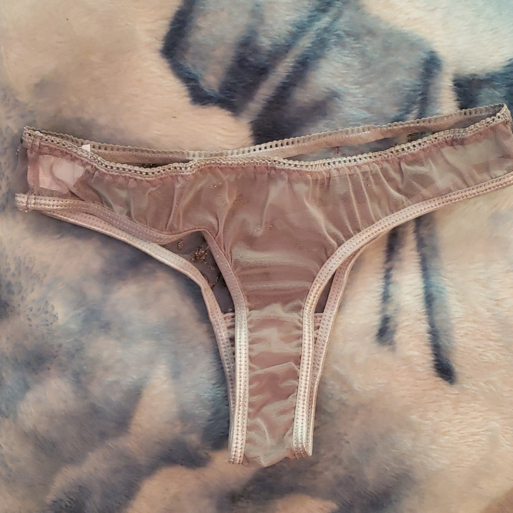Mesh thong - Picture 4 of 4